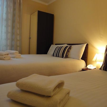 Dylan Apartments Earls Court Лондон Екстер'єр фото