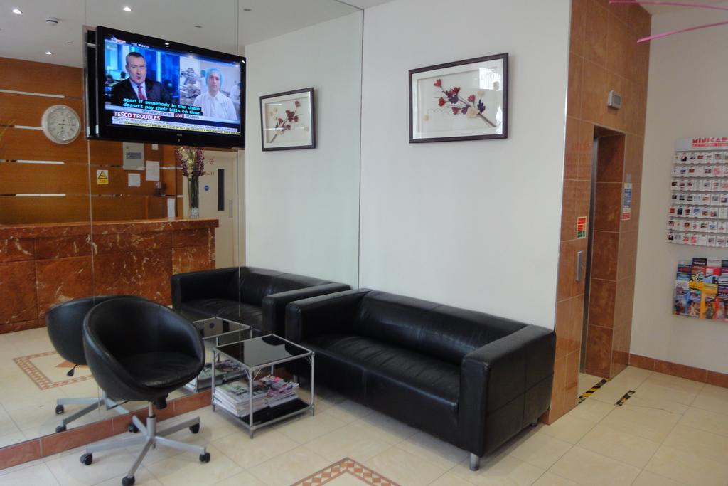 Dylan Apartments Earls Court Лондон Екстер'єр фото