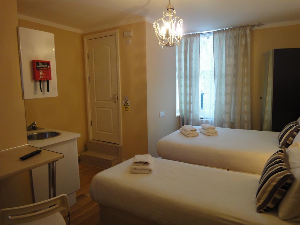 Dylan Apartments Earls Court Лондон Екстер'єр фото