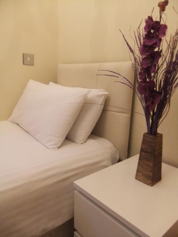 Dylan Apartments Earls Court Лондон Екстер'єр фото