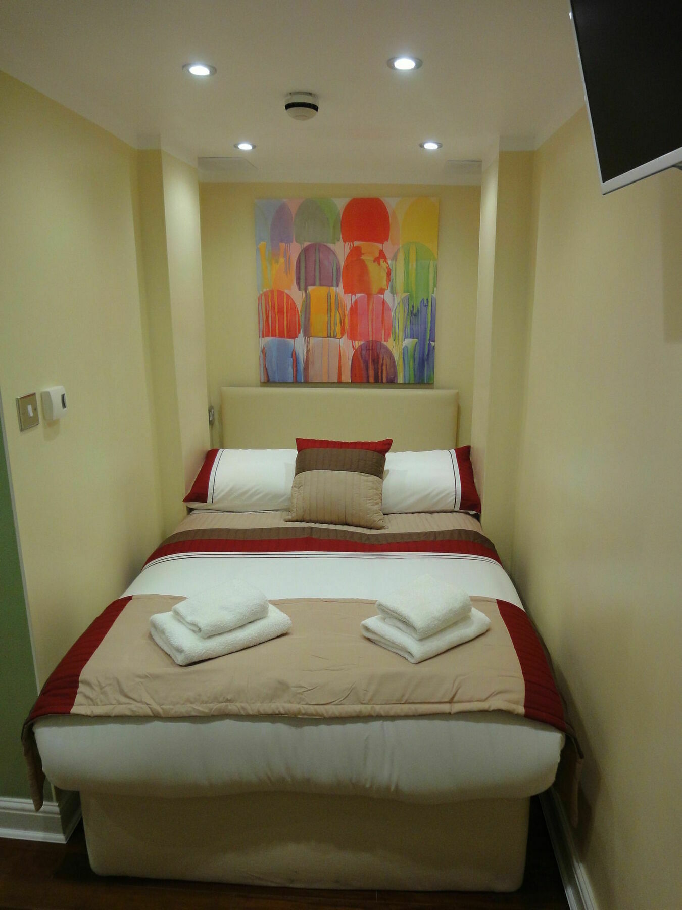 Dylan Apartments Earls Court Лондон Екстер'єр фото