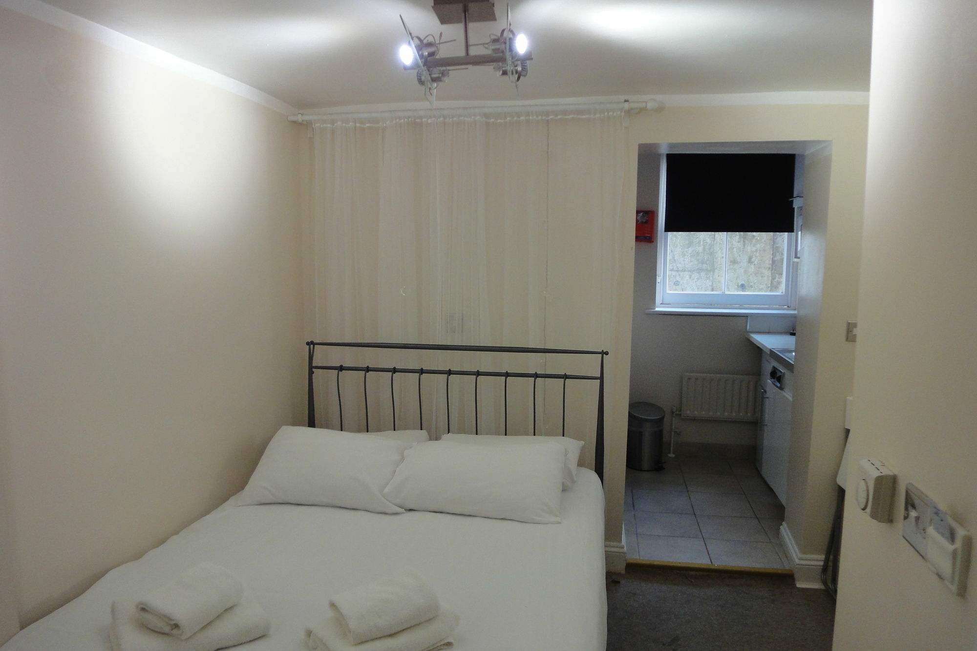 Dylan Apartments Earls Court Лондон Екстер'єр фото