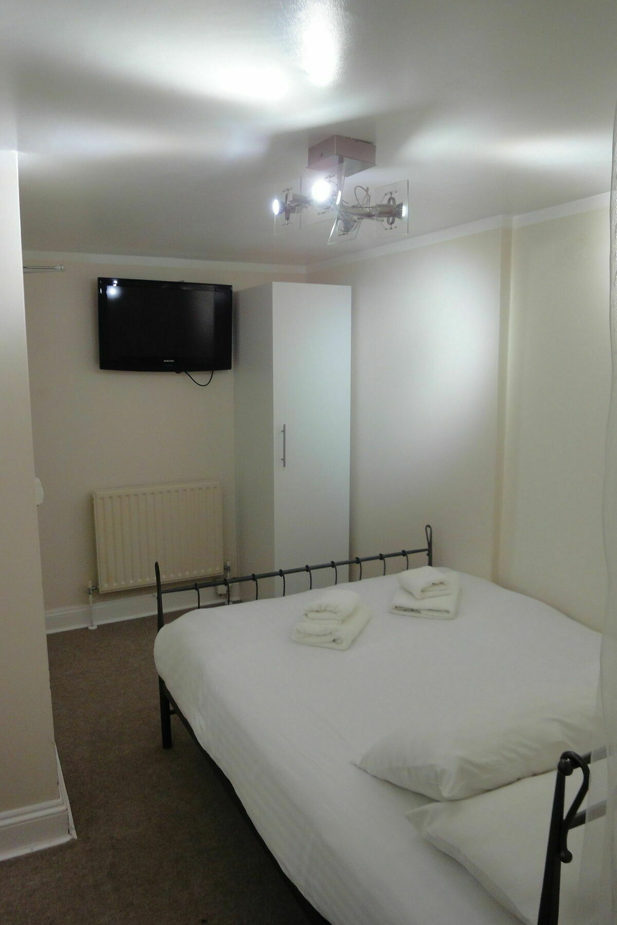 Dylan Apartments Earls Court Лондон Екстер'єр фото