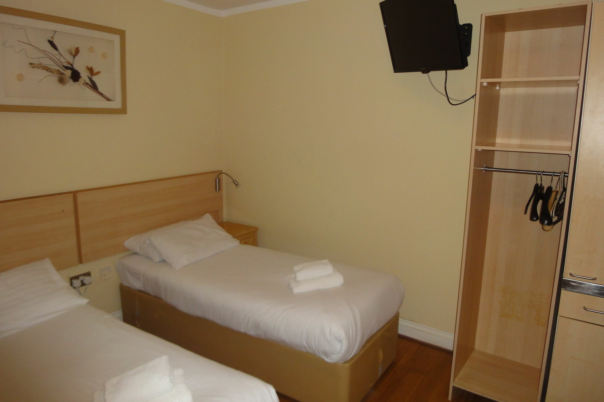 Dylan Apartments Earls Court Лондон Екстер'єр фото