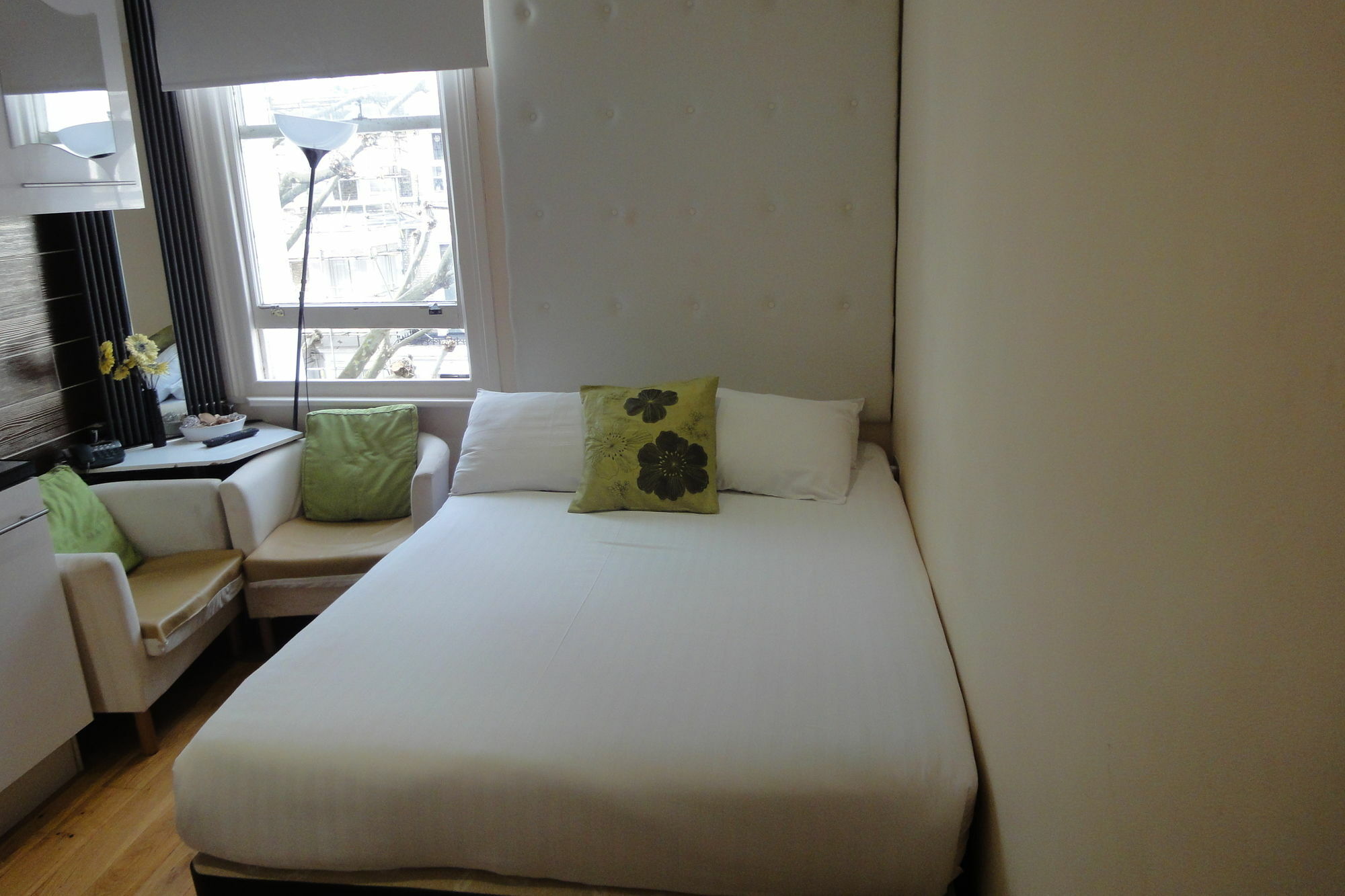 Dylan Apartments Earls Court Лондон Екстер'єр фото