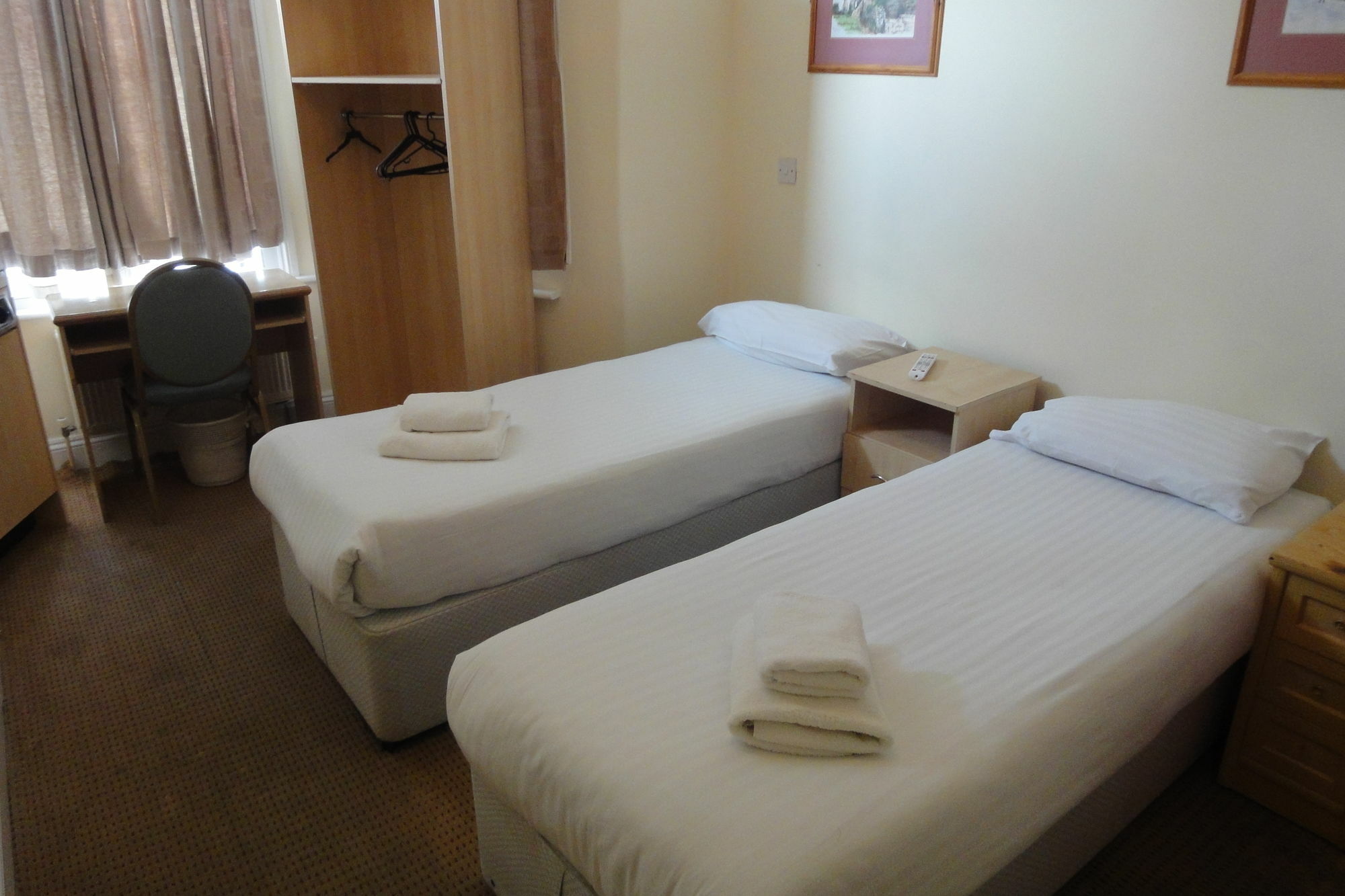 Dylan Apartments Earls Court Лондон Екстер'єр фото